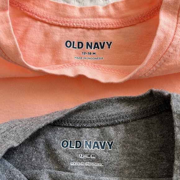 Old Navy 4-Piece Bodysuit and Shorts Set for Baby - Picture 4 of 6